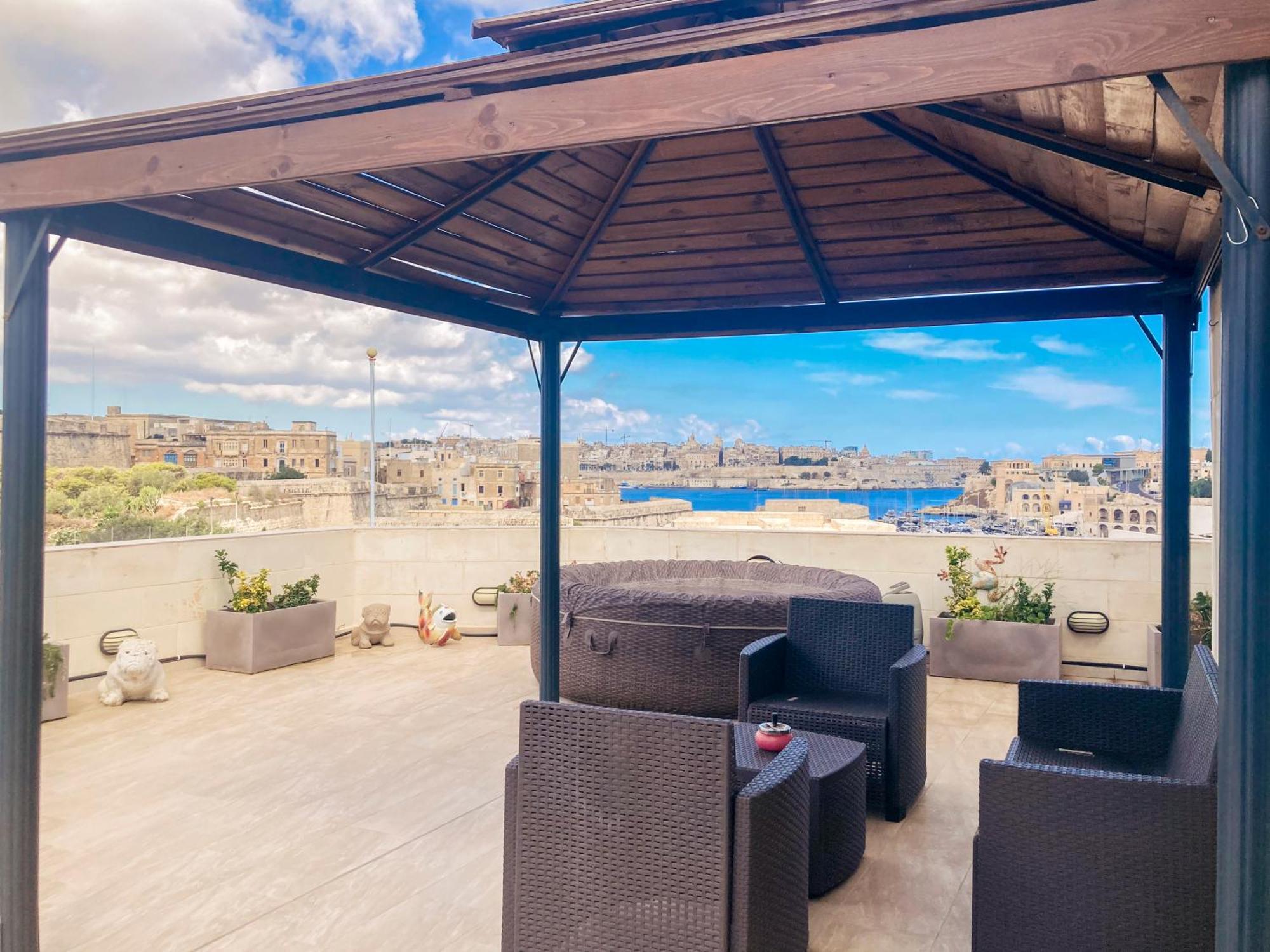 Valletta And Grand Harbour Lookout คัลคารา ภายนอก รูปภาพ