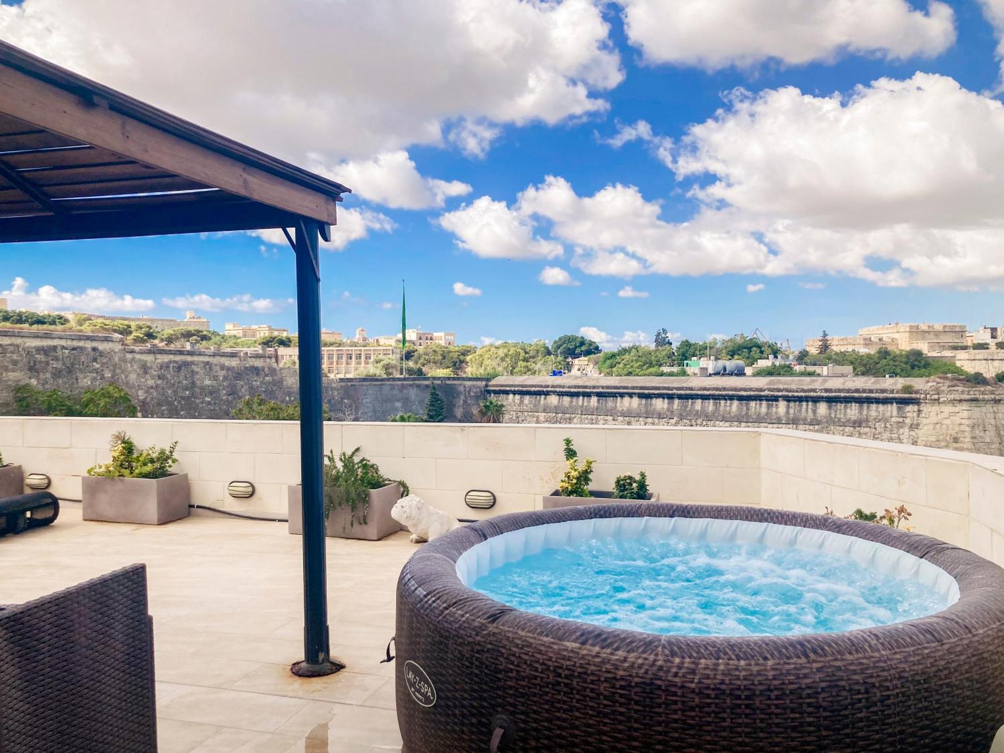Valletta And Grand Harbour Lookout คัลคารา ภายนอก รูปภาพ